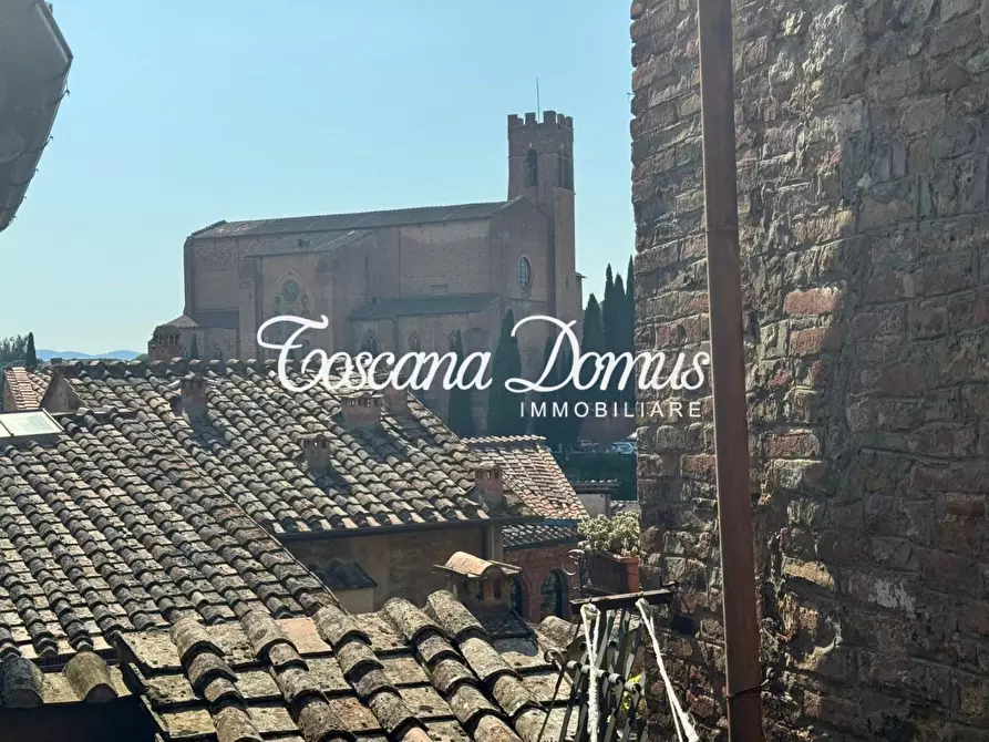 Immagine 30 di Appartamento in vendita  a Siena