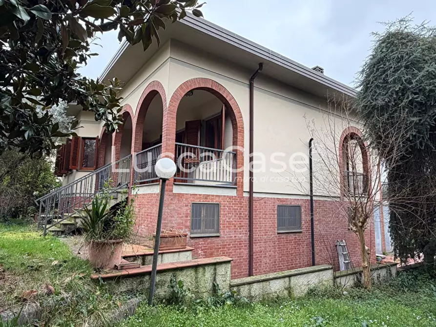 Immagine 59 di Villa in vendita  a Capannori