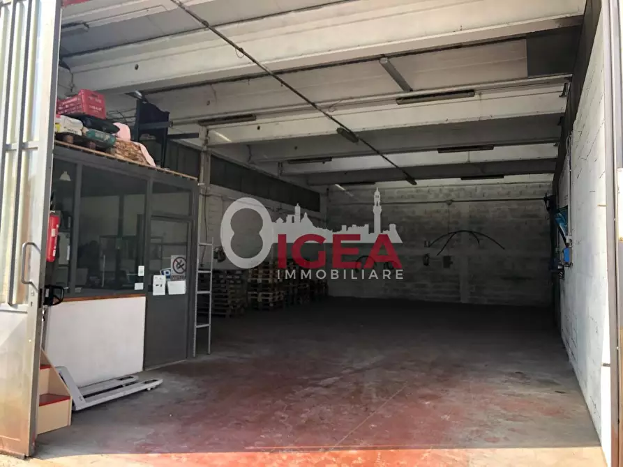 Immagine 3 di Attività artigianale in affitto  a Monteriggioni