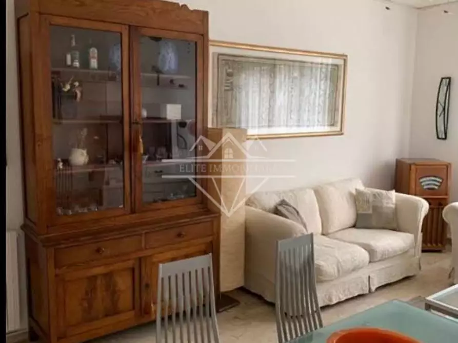 Immagine 6 di Appartamento in affitto  a Carrara