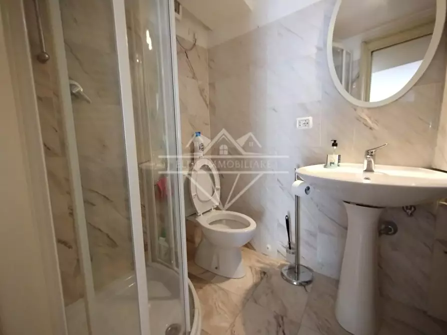 Immagine 7 di Appartamento in affitto  a Carrara