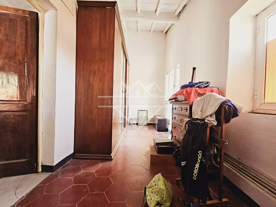 Immagine 9 di Terratetto in vendita  a Massa