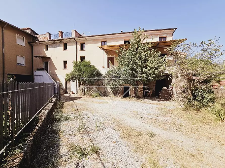 Immagine 2 di Terratetto in vendita  a Massa