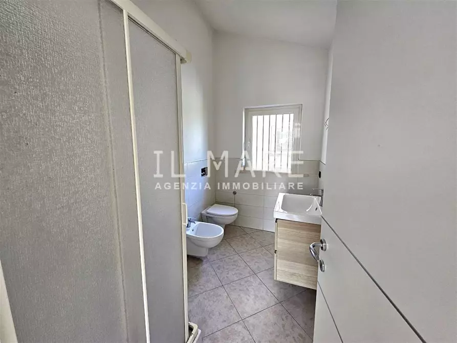 Immagine 23 di Appartamento in vendita  a Massa