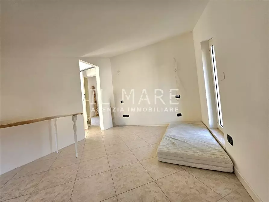 Immagine 20 di Appartamento in vendita  a Massa