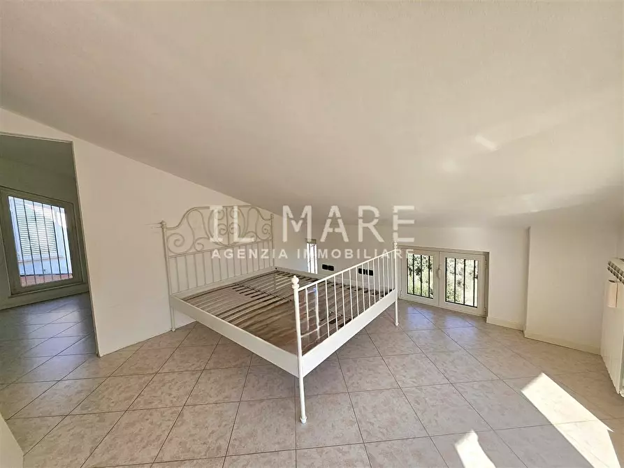 Immagine 19 di Appartamento in vendita  a Massa