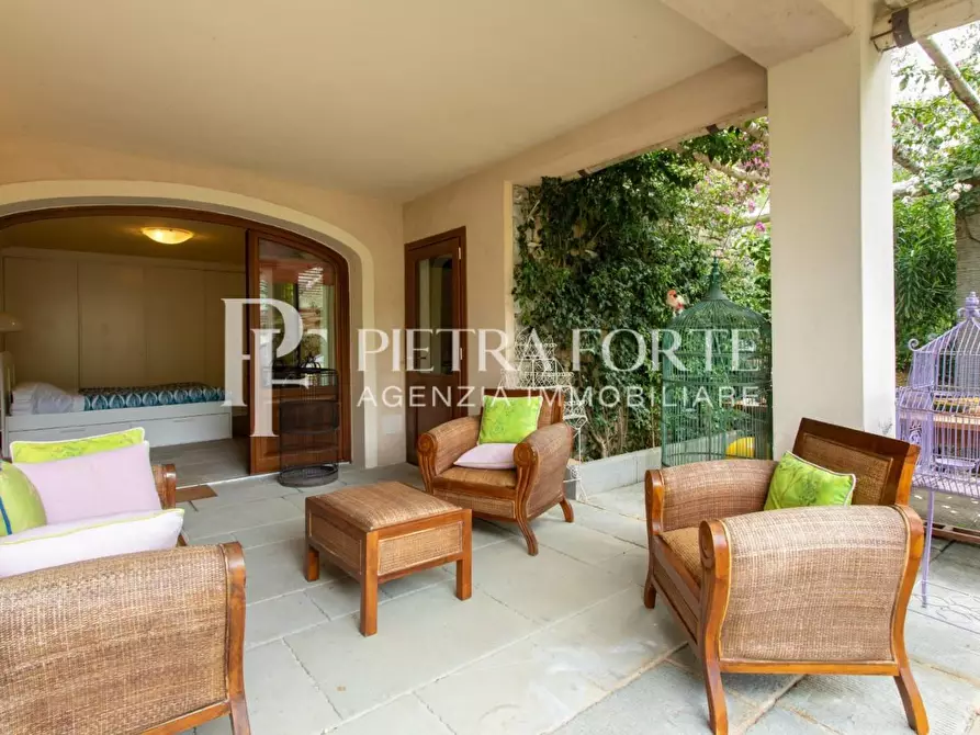 Immagine 6 di Villa in vendita  a Pietrasanta