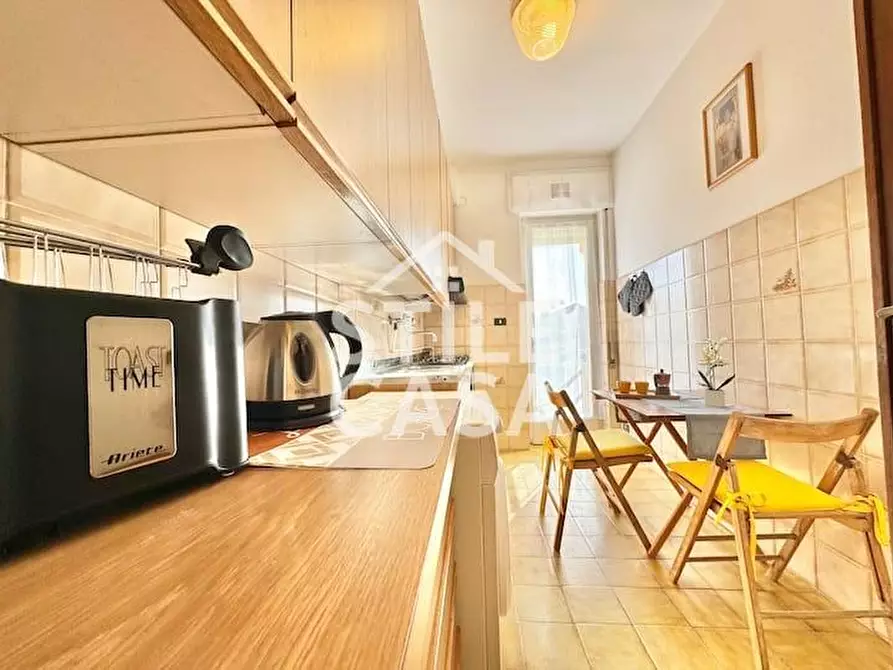 Immagine 5 di Appartamento in vendita  a Camaiore