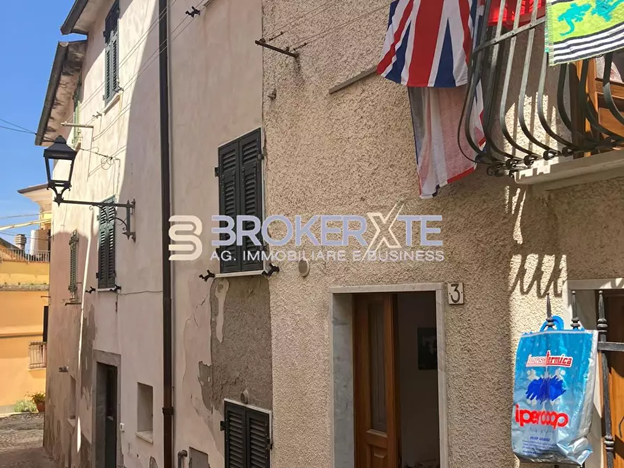 Immagine 2 di Terratetto in vendita  a Castelnuovo Magra
