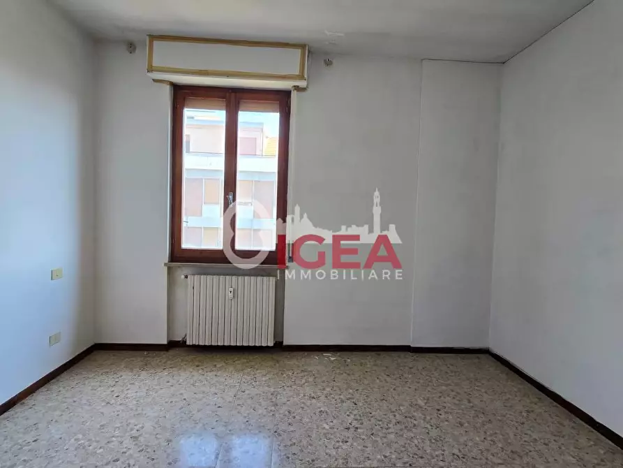 Immagine 10 di Appartamento in vendita  a Siena