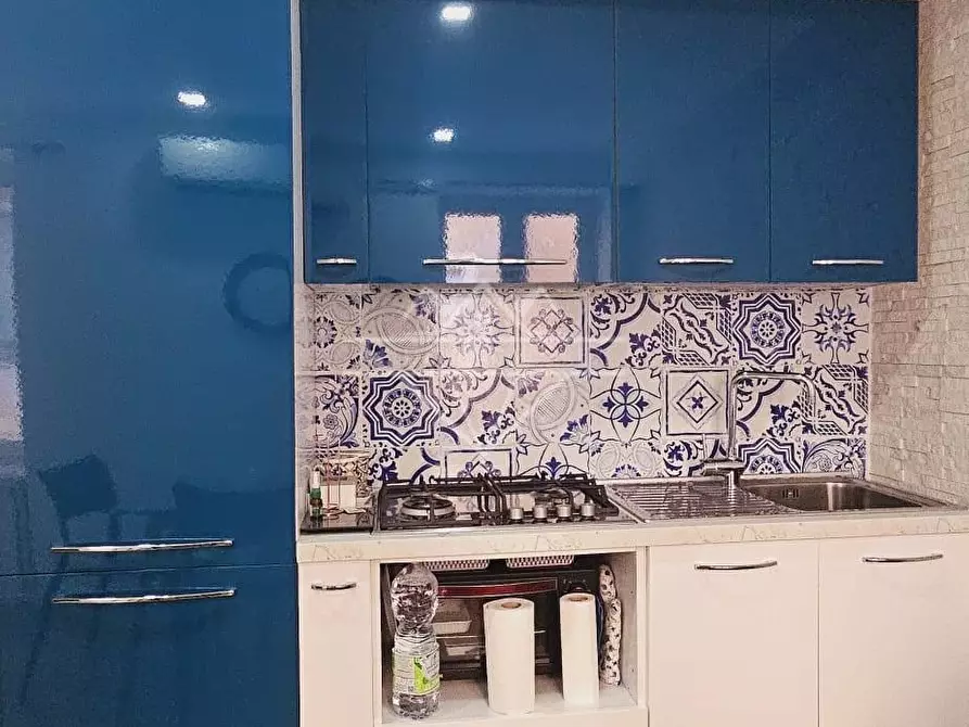 Immagine 5 di Appartamento in affitto  a Carrara