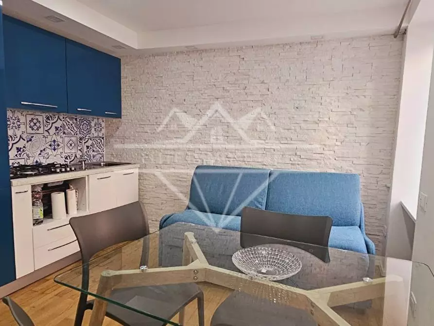 Immagine 1 di Appartamento in affitto  a Carrara