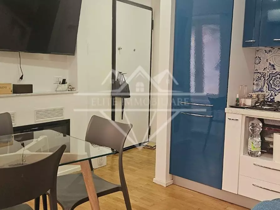 Immagine 2 di Appartamento in affitto  a Carrara