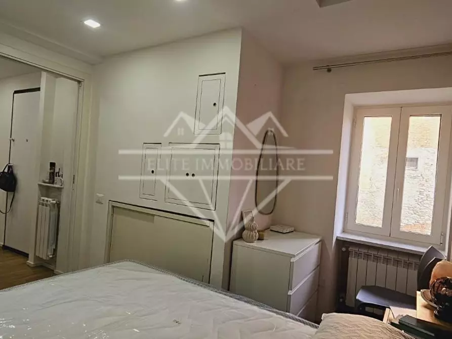 Immagine 11 di Appartamento in affitto  a Carrara