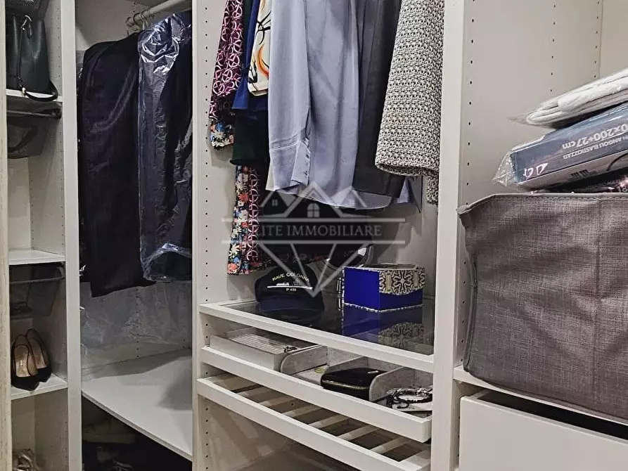 Immagine 9 di Appartamento in affitto  a Carrara