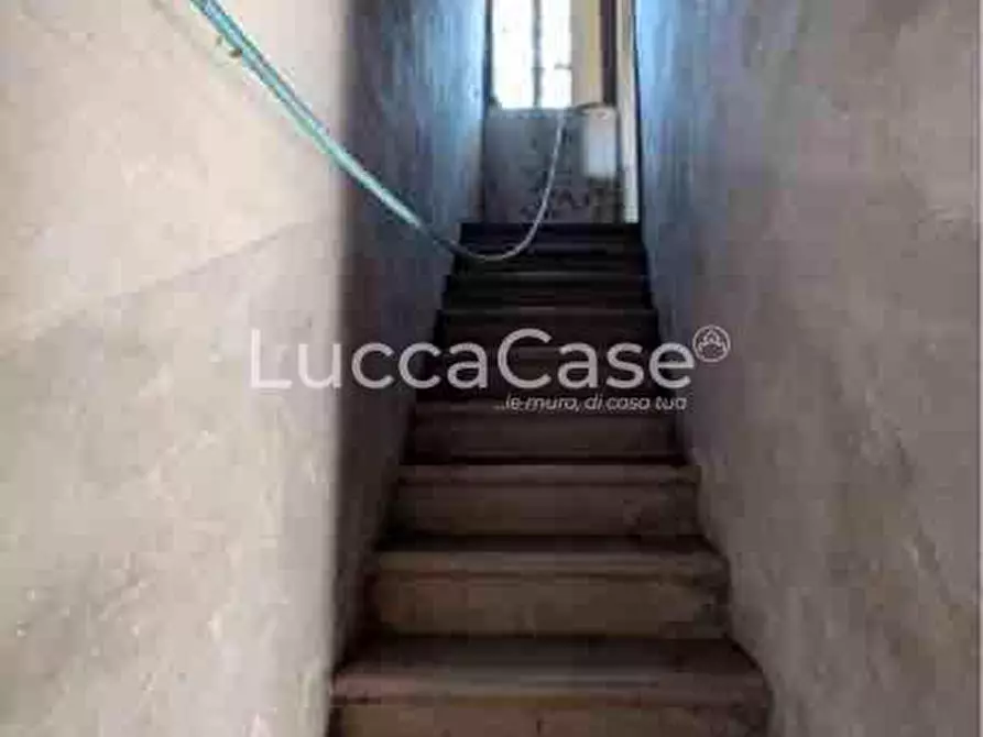 Immagine 2 di Terratetto in vendita  a Lucca