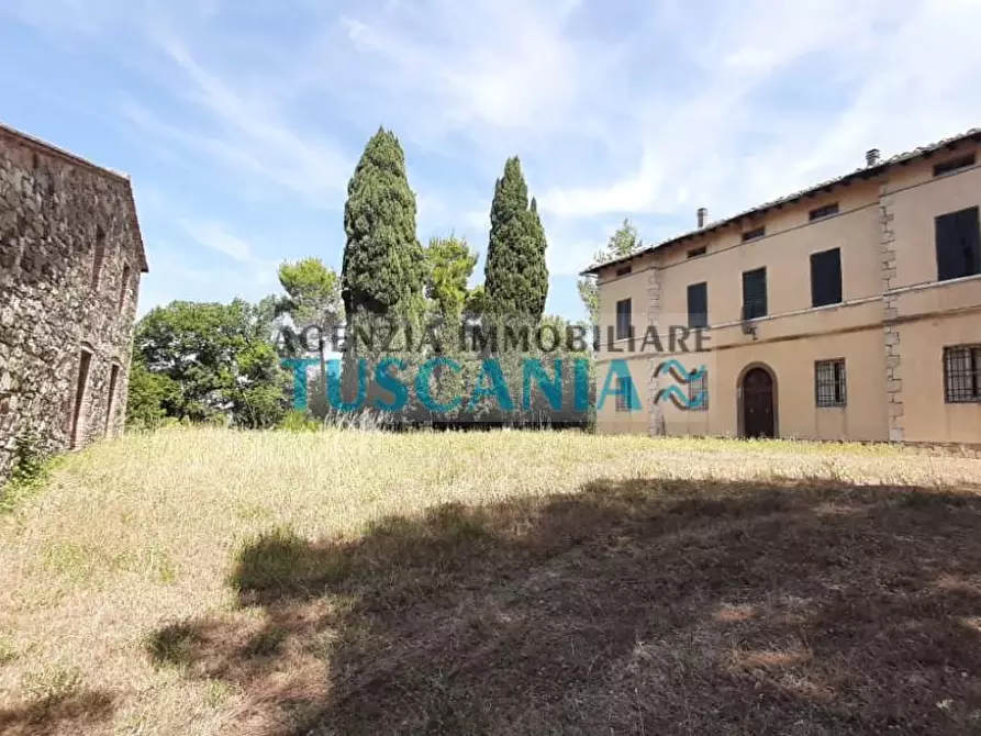 Immagine 13 di Casa colonica in vendita  a Pomarance