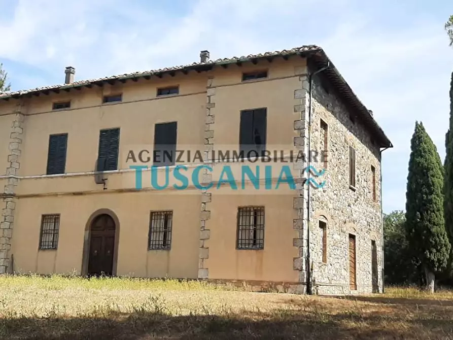 Immagine 1 di Casa colonica in vendita  a Pomarance
