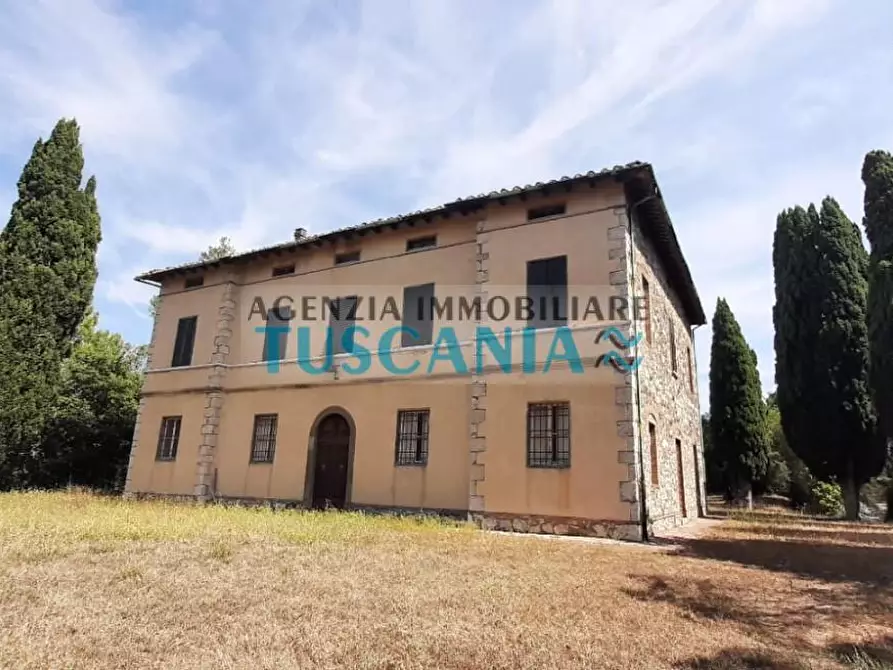 Immagine 21 di Casa colonica in vendita  a Pomarance