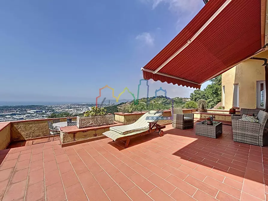 Immagine 9 di Villa in vendita  a Massa