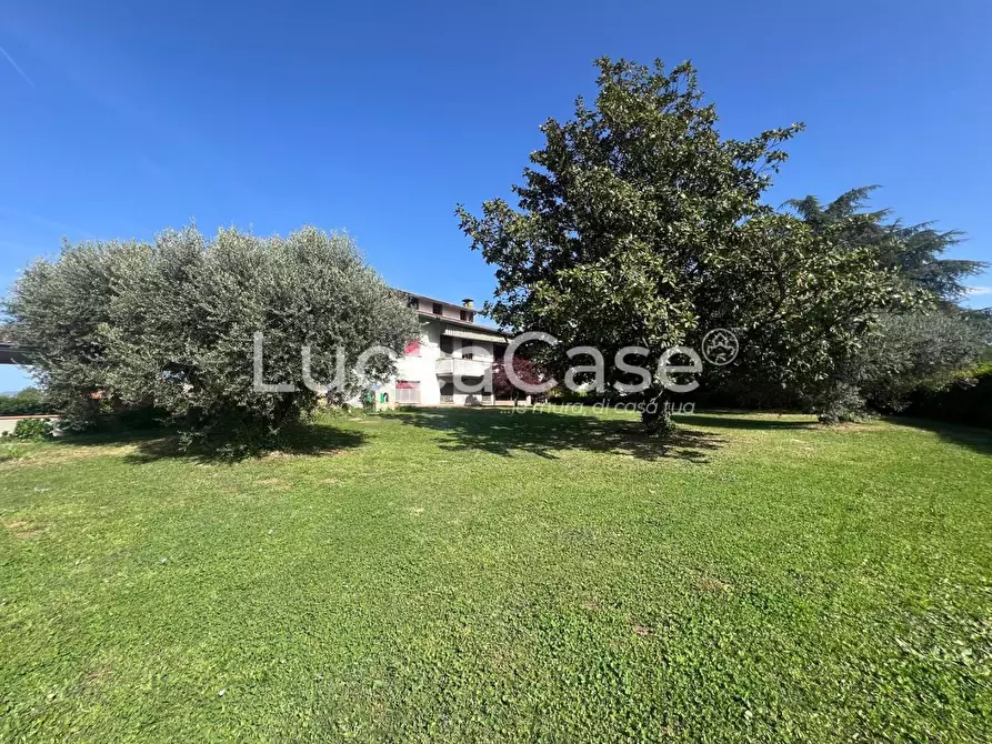 Immagine 35 di Villa in vendita  a Lucca