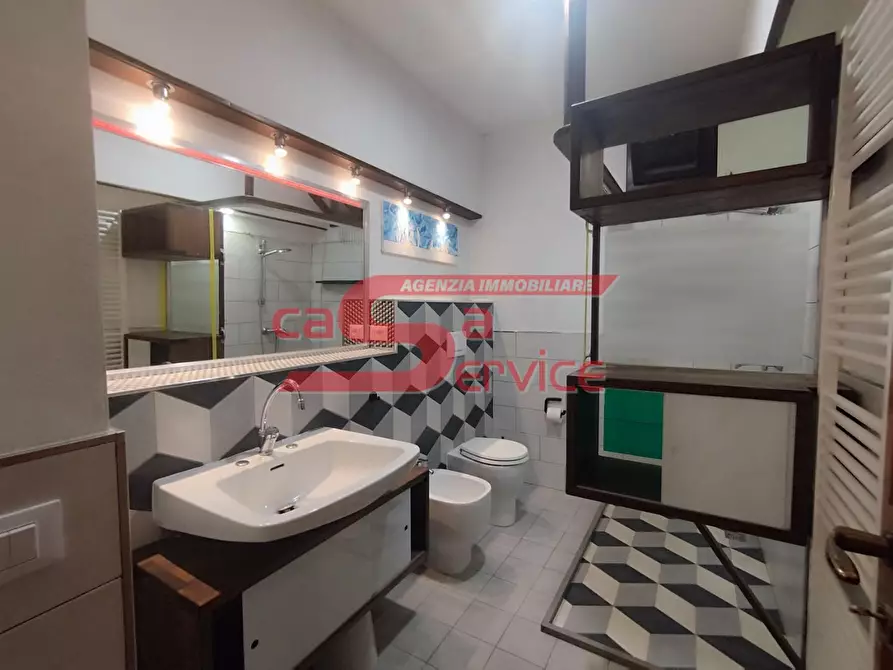 Immagine 17 di Appartamento in vendita  a Montecatini Terme