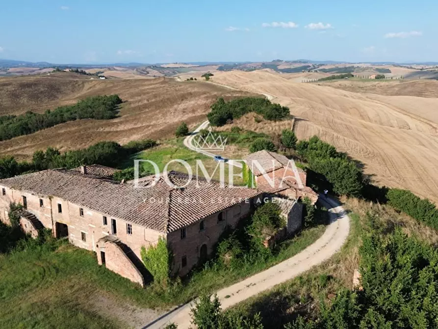 Immagine 2 di Casa colonica in vendita  a Monteroni D'arbia