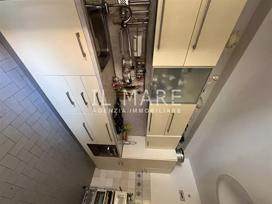 Immagine 7 di Appartamento in vendita  a Massa