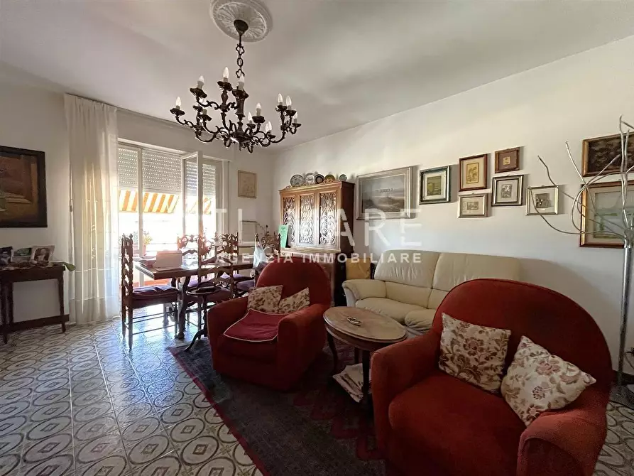 Immagine 4 di Appartamento in vendita  a Massa