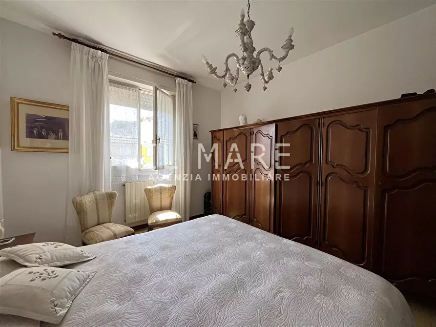 Immagine 11 di Appartamento in vendita  a Massa