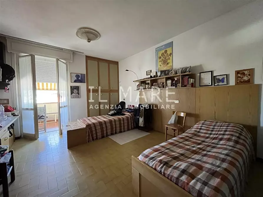 Immagine 8 di Appartamento in vendita  a Massa