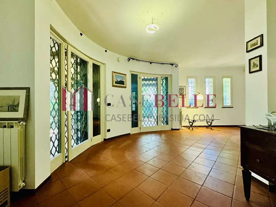 Immagine 8 di Casa indipendente in vendita  a Massa