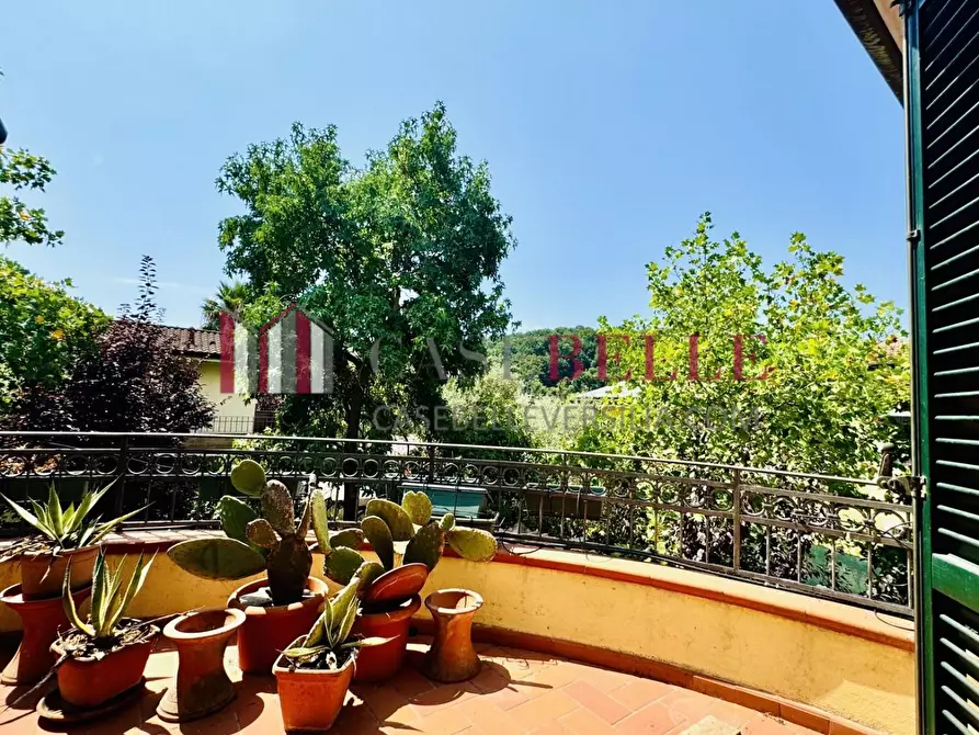 Immagine 27 di Casa indipendente in vendita  a Massa