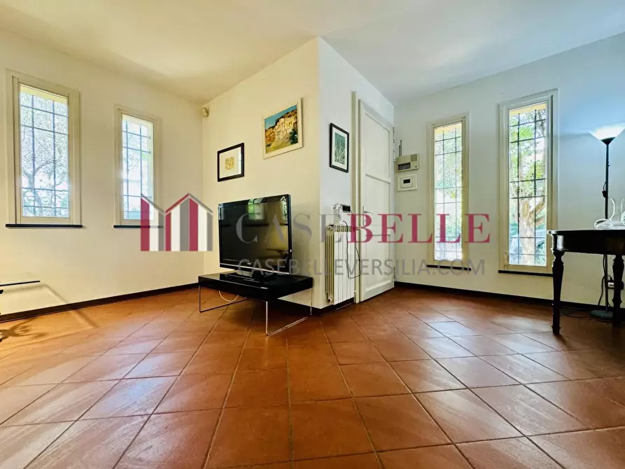 Immagine 42 di Casa indipendente in vendita  a Massa