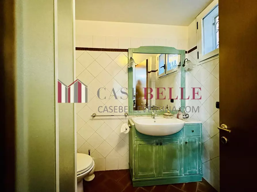 Immagine 33 di Casa indipendente in vendita  a Massa