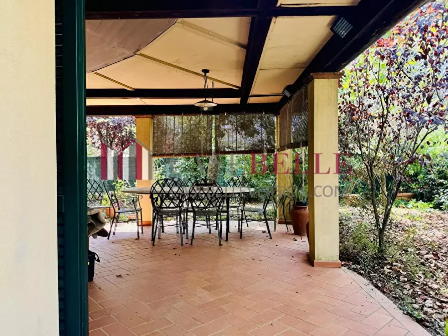 Immagine 43 di Casa indipendente in vendita  a Massa