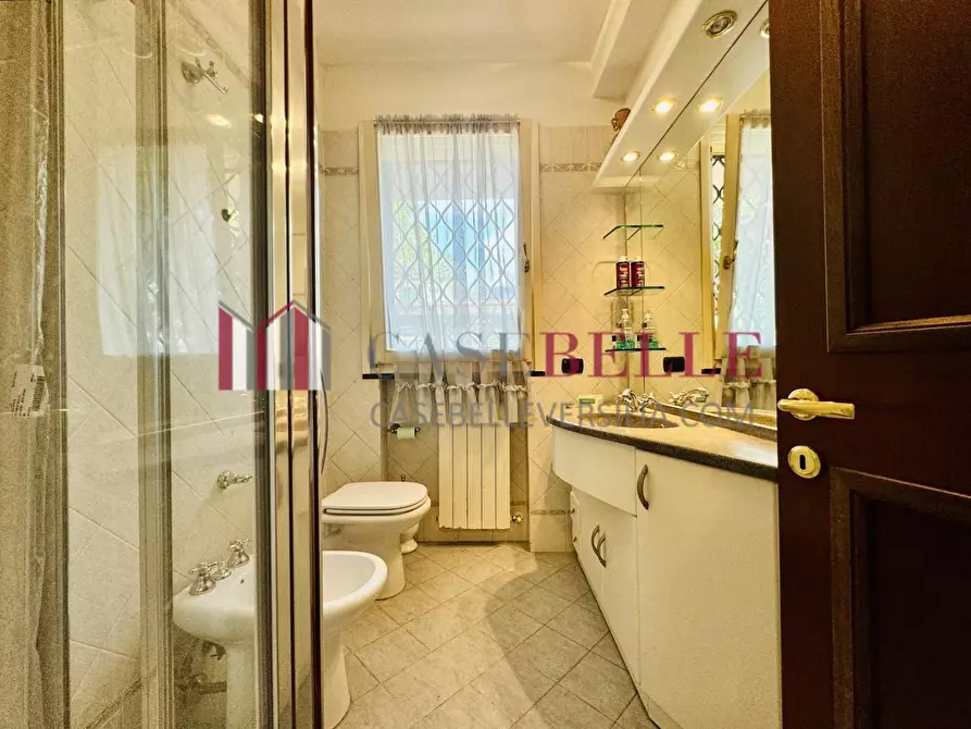 Immagine 14 di Casa indipendente in vendita  a Massa