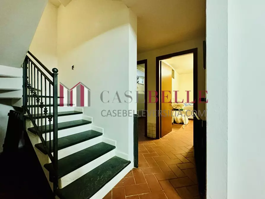 Immagine 39 di Casa indipendente in vendita  a Massa