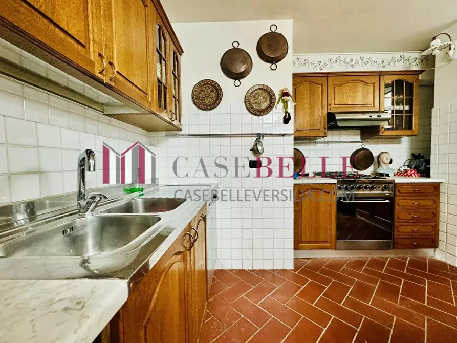 Immagine 37 di Casa indipendente in vendita  a Massa