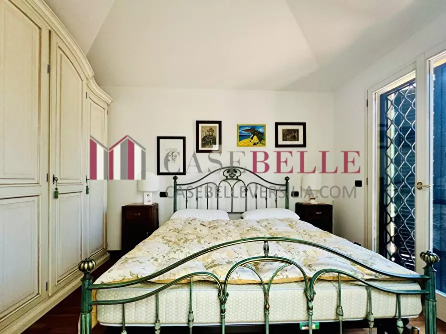 Immagine 22 di Casa indipendente in vendita  a Massa