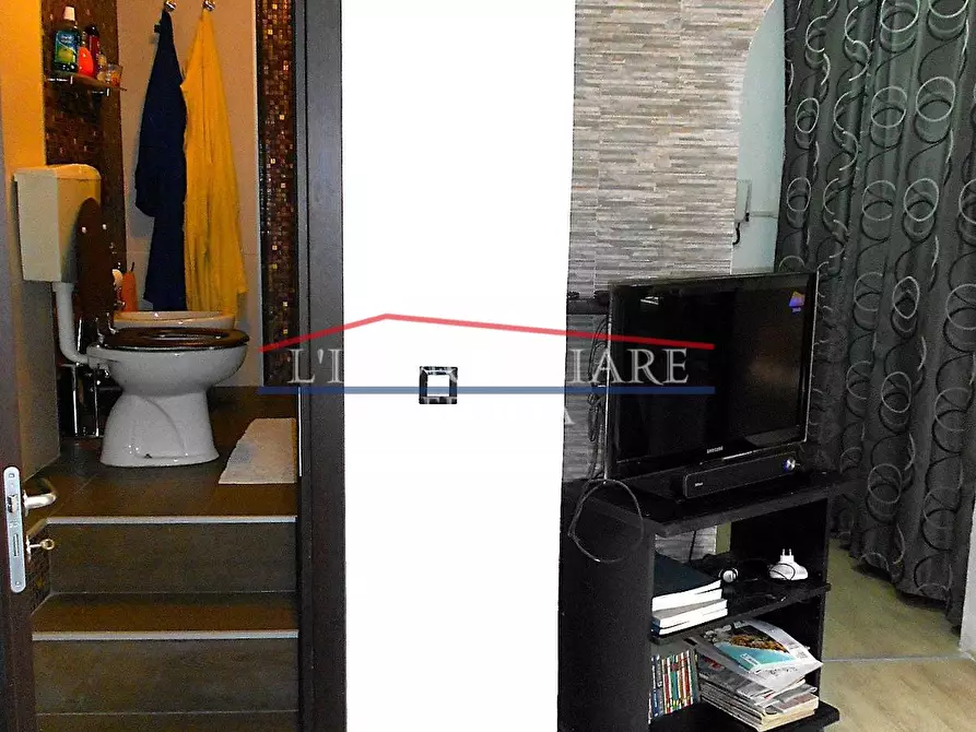 Immagine 9 di Appartamento in vendita  a Carrara