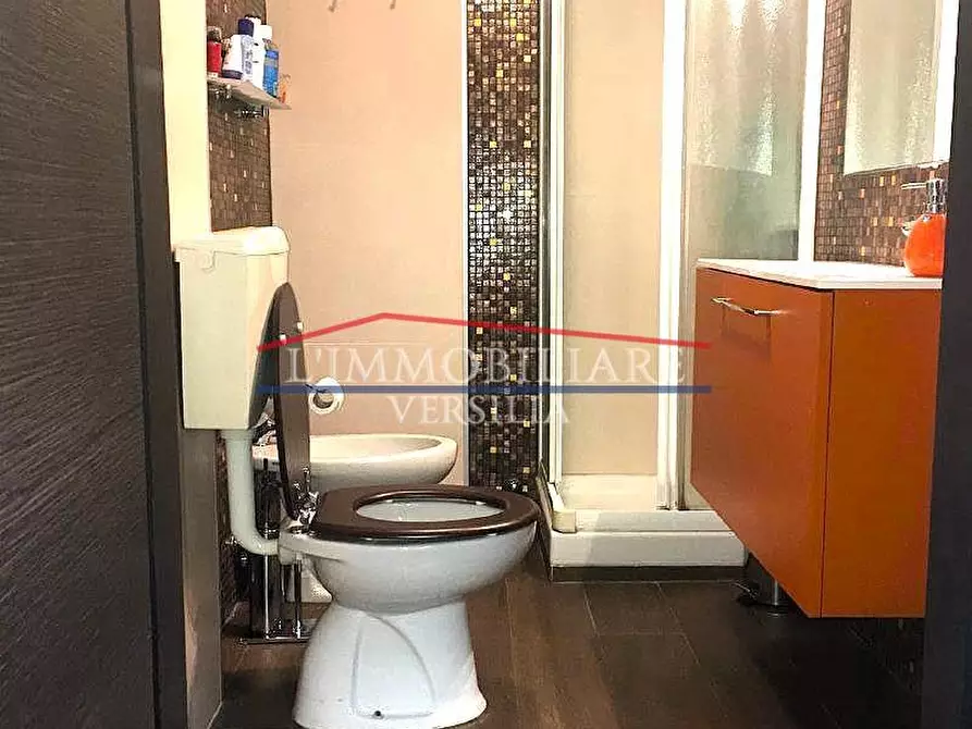 Immagine 12 di Appartamento in vendita  a Carrara