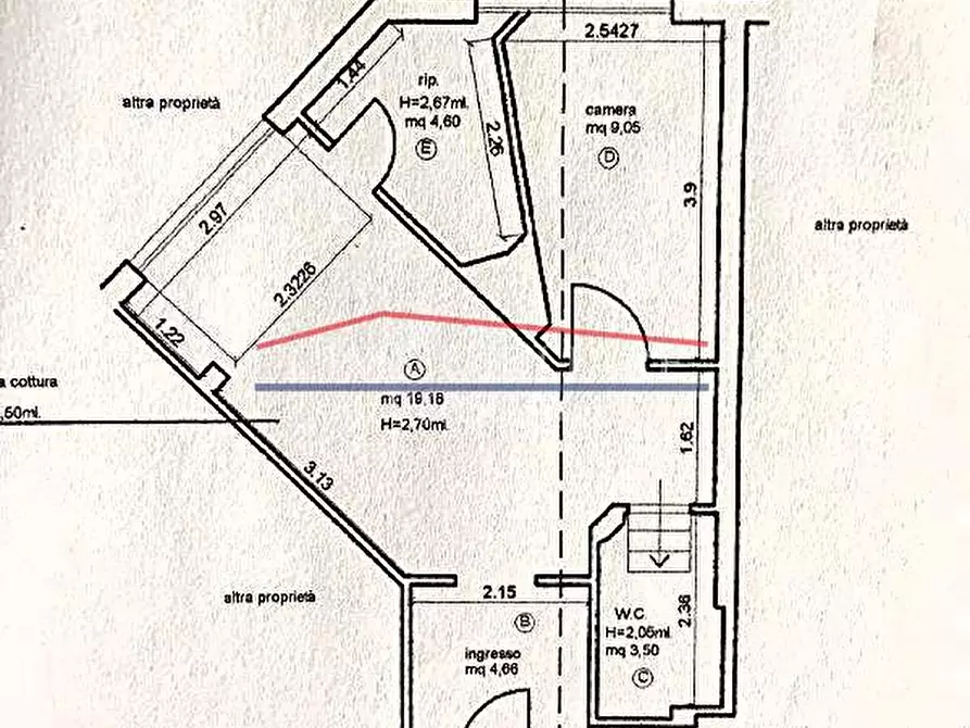 Immagine 19 di Appartamento in vendita  a Carrara