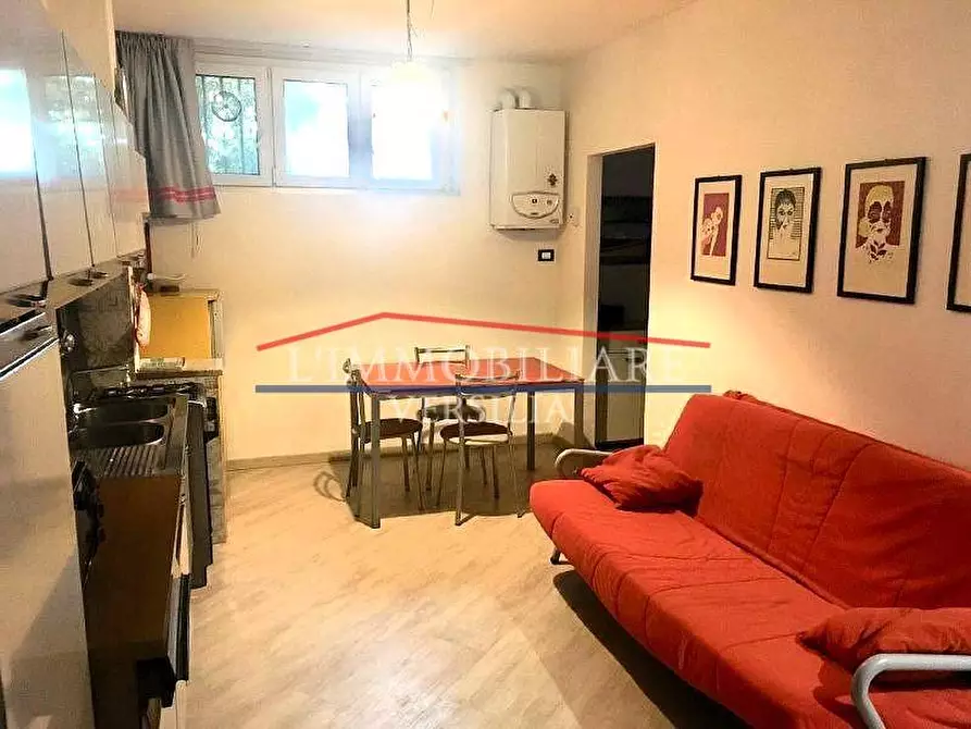 Immagine 3 di Appartamento in vendita  a Carrara