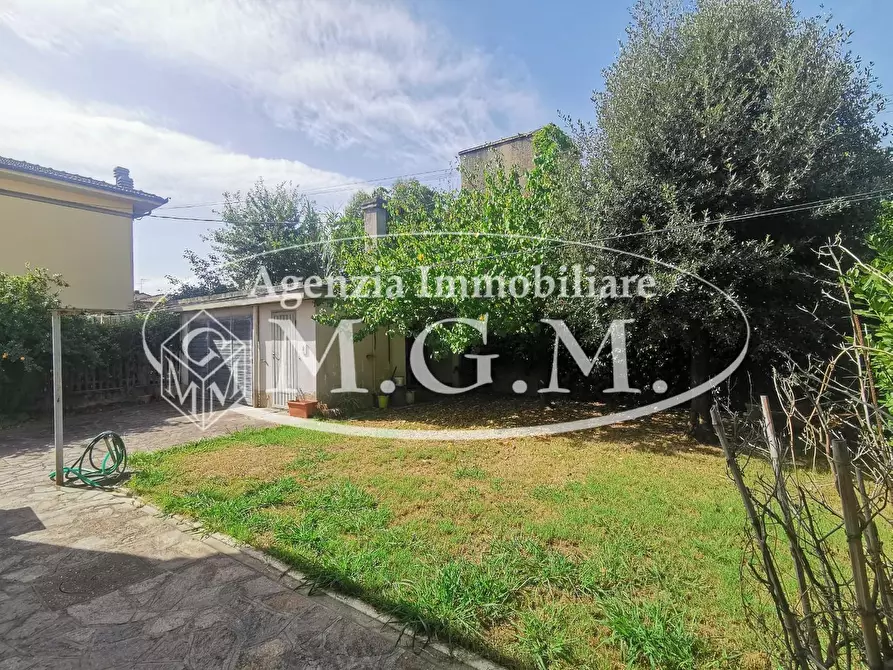 Immagine 24 di Casa bifamiliare in vendita  a Santa Croce Sull'arno