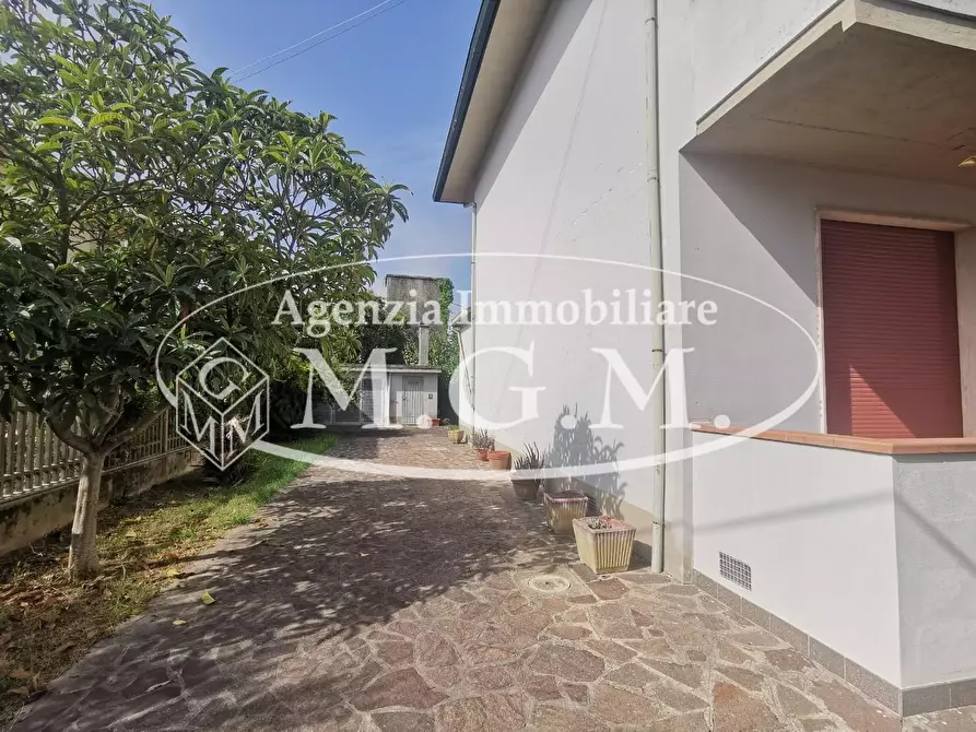 Immagine 23 di Casa bifamiliare in vendita  a Santa Croce Sull'arno