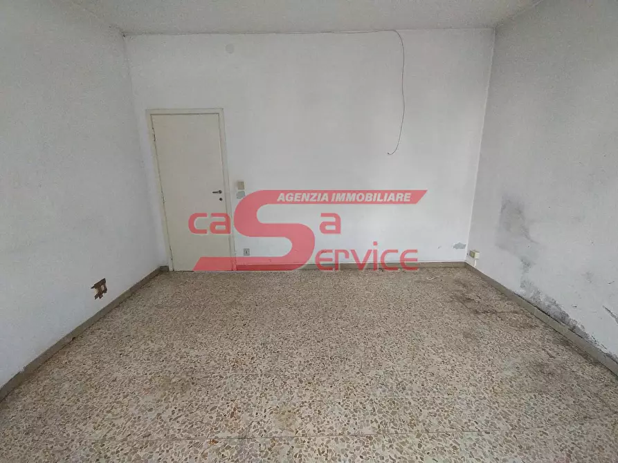 Immagine 8 di Appartamento in vendita  a Massa E Cozzile