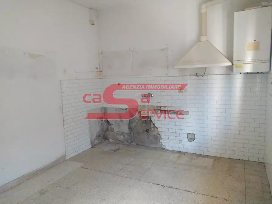 Immagine 5 di Appartamento in vendita  a Massa E Cozzile