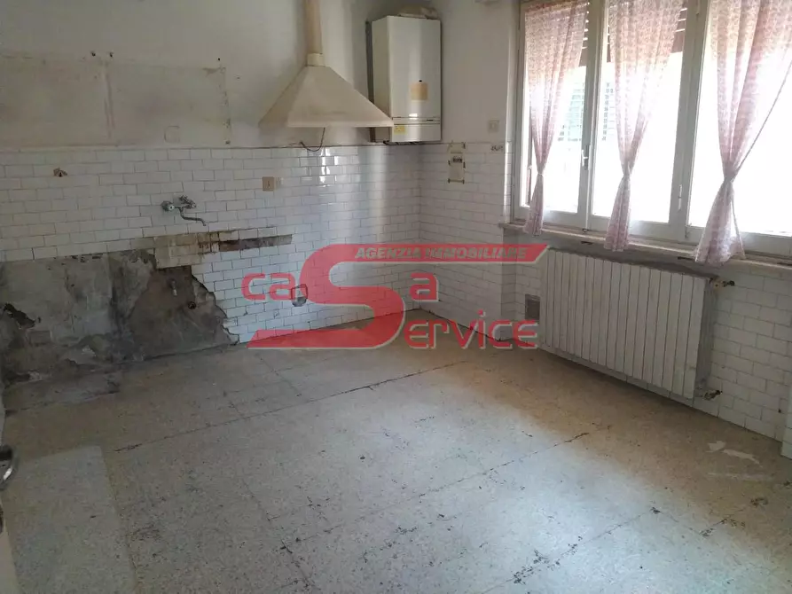 Immagine 4 di Appartamento in vendita  a Massa E Cozzile