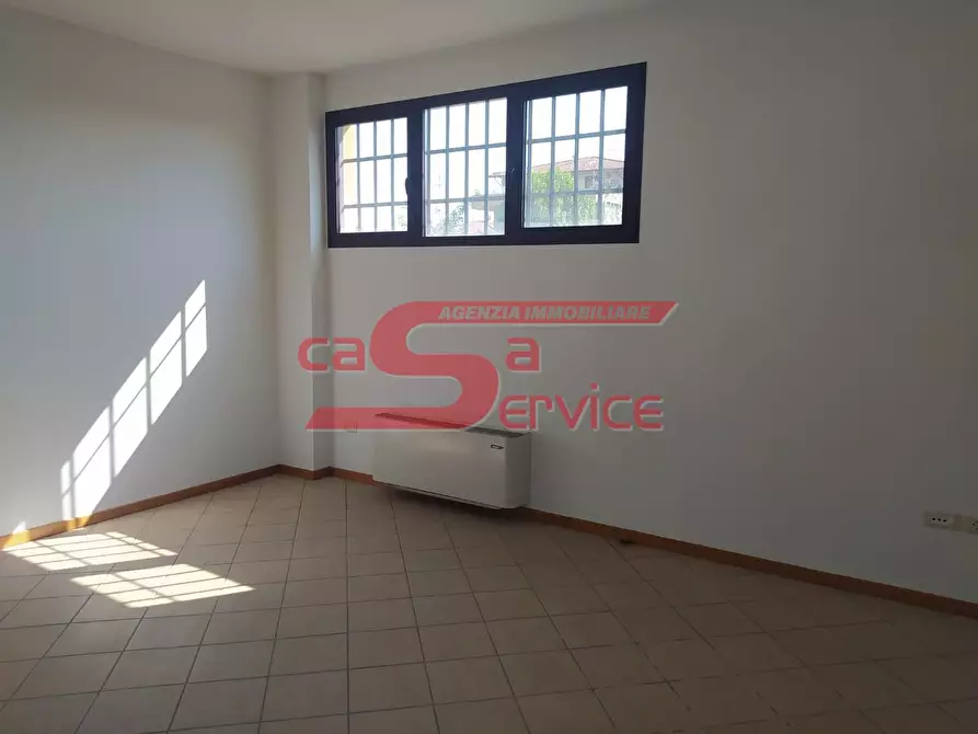 Immagine 6 di Ufficio in affitto  a Monsummano Terme